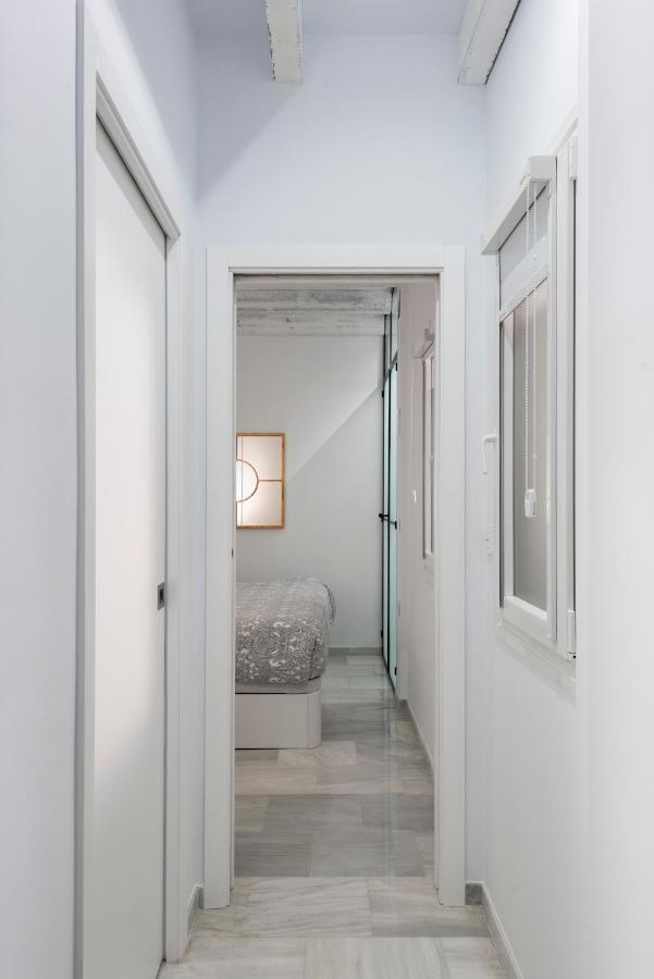 Apartamentos Catedral Севиля Екстериор снимка
